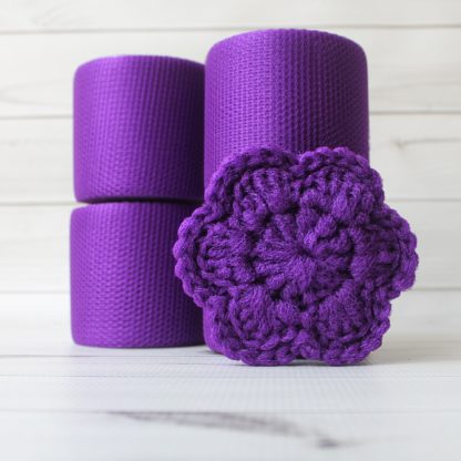 la capitaine crochete diy crochet kit scrubbie scrubber scrubby scouring pad flower purple